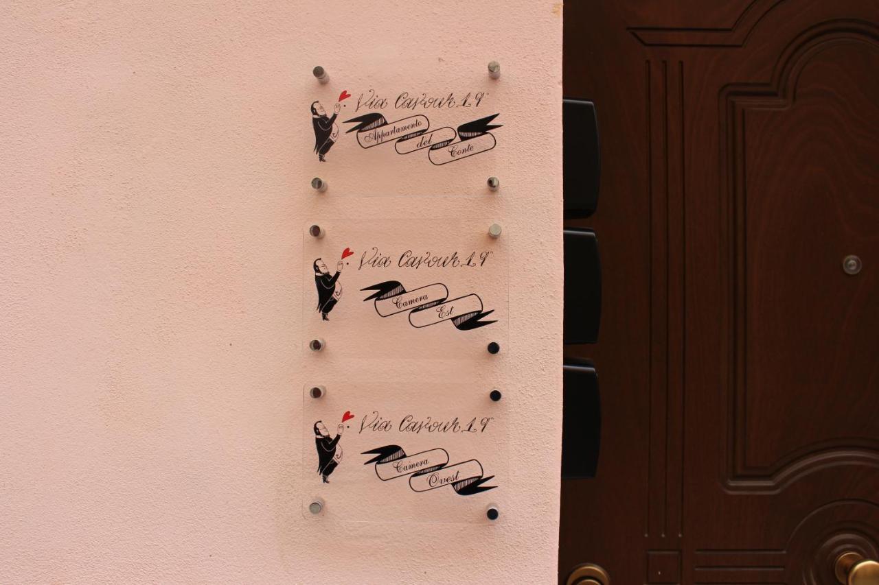 Via Cavour 19, Appartamento Del Conte Iglesias Luaran gambar