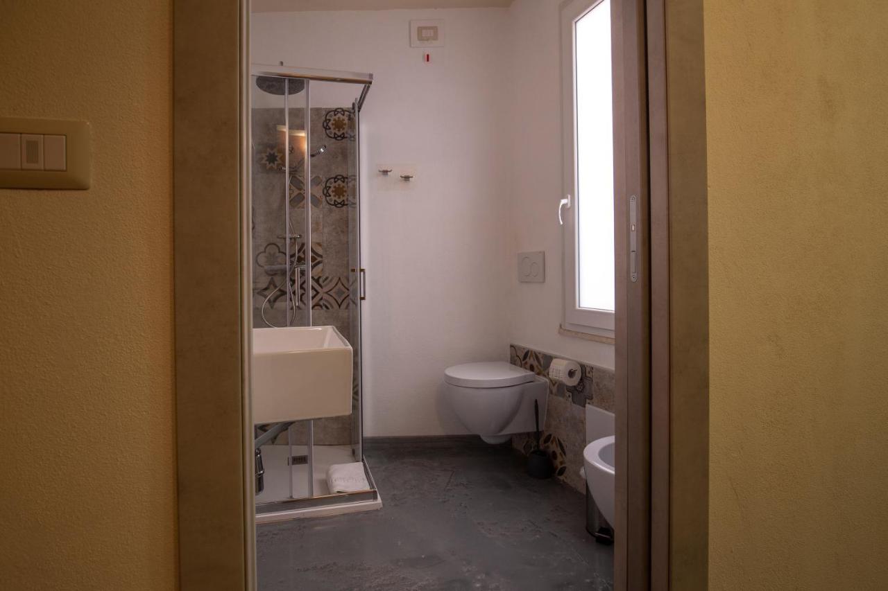 Via Cavour 19, Appartamento Del Conte Iglesias Luaran gambar
