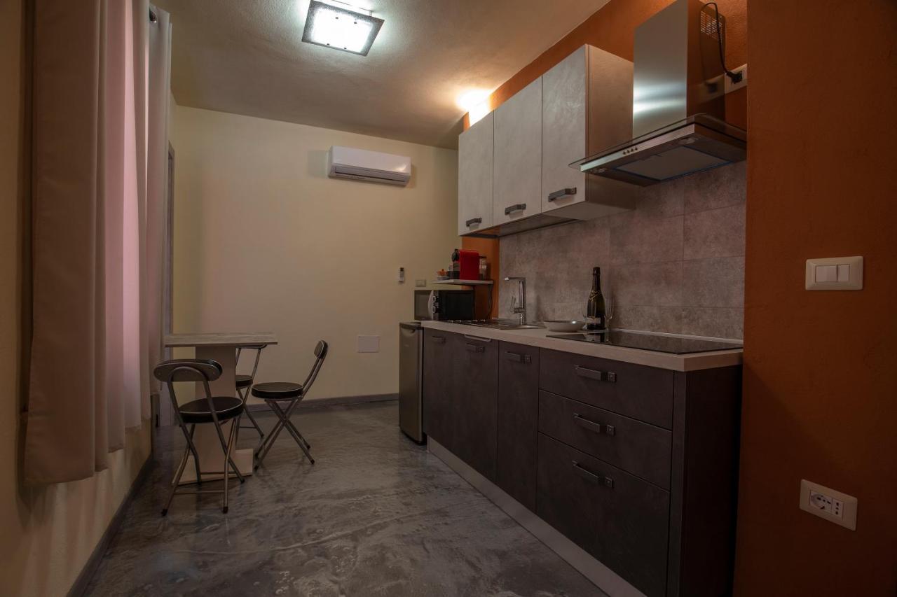Via Cavour 19, Appartamento Del Conte Iglesias Luaran gambar
